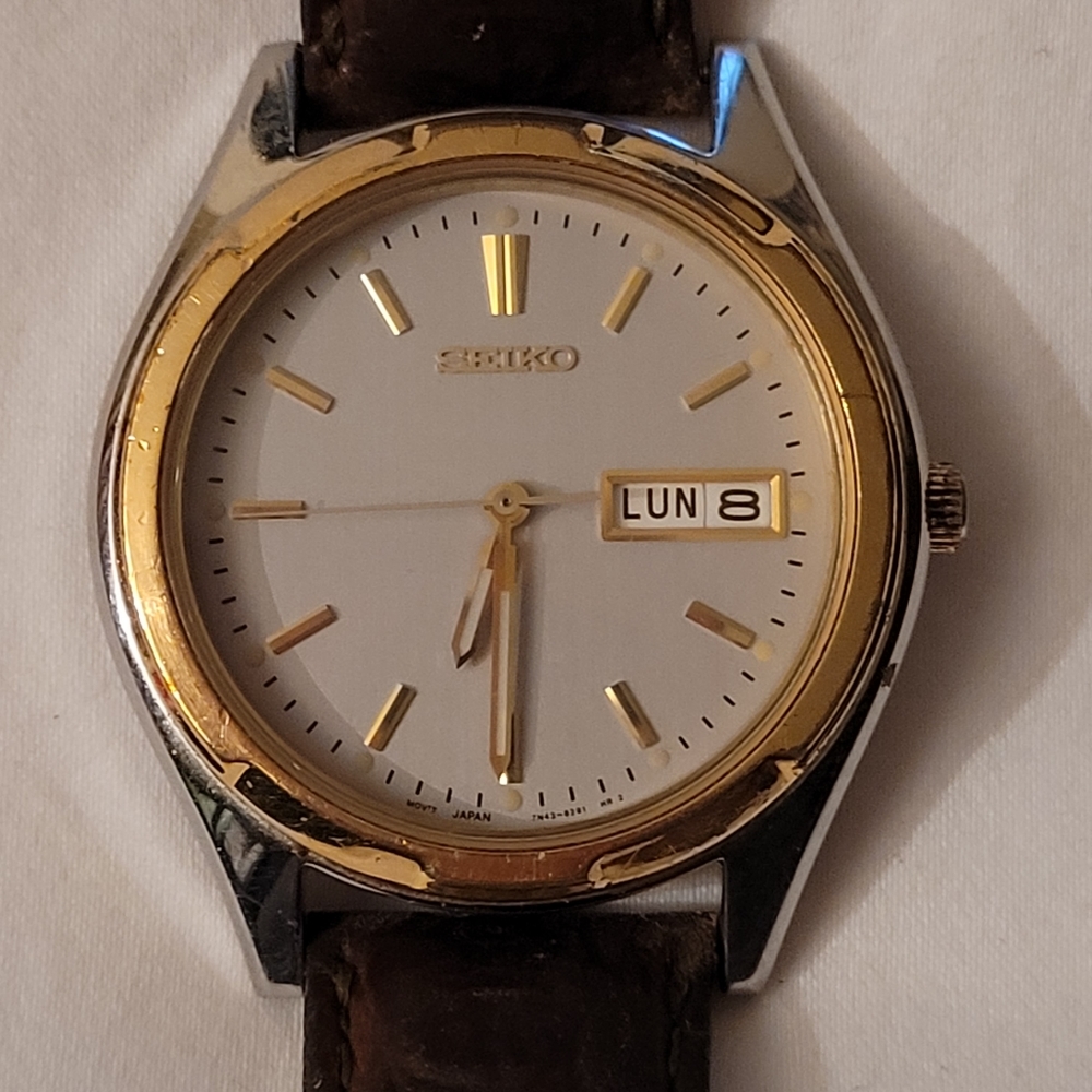 Seiko two tone watch - Picture 5 of 11